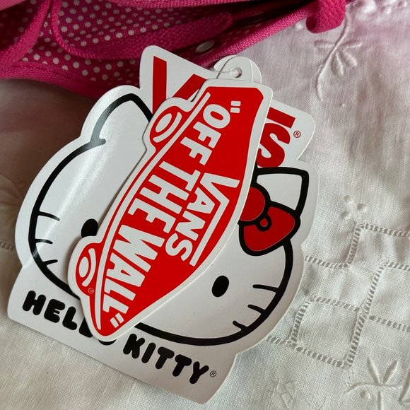 RARE HelloKITTY Vans X/SanrioCollab M/6 W/7.5 EU 38 - Picture 13 of 13